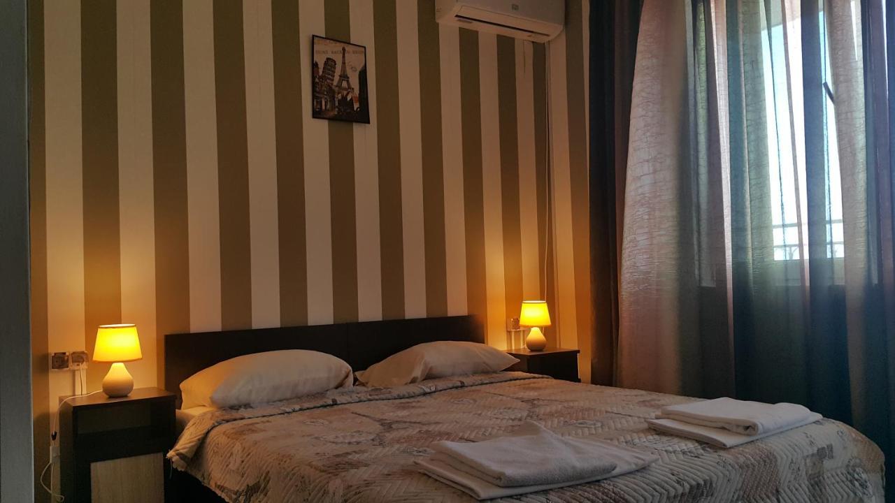 На Гости При Силвия Obzor Luaran gambar
